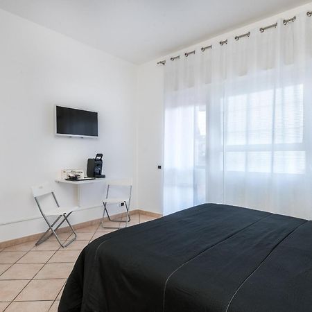 Travelershome 7Metri Guesthouse Ciampino Kültér fotó