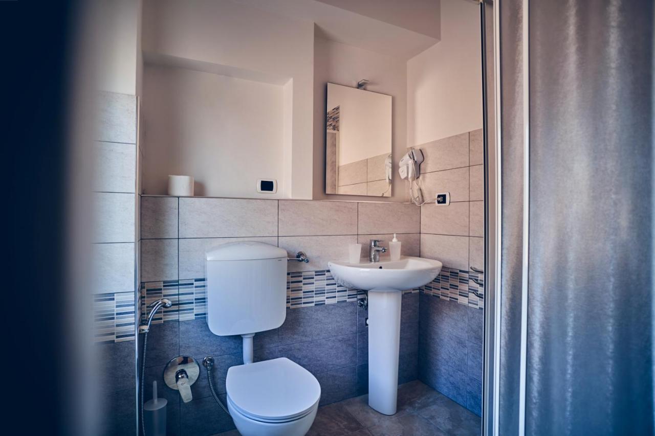 Travelershome 7Metri Guesthouse Ciampino Kültér fotó