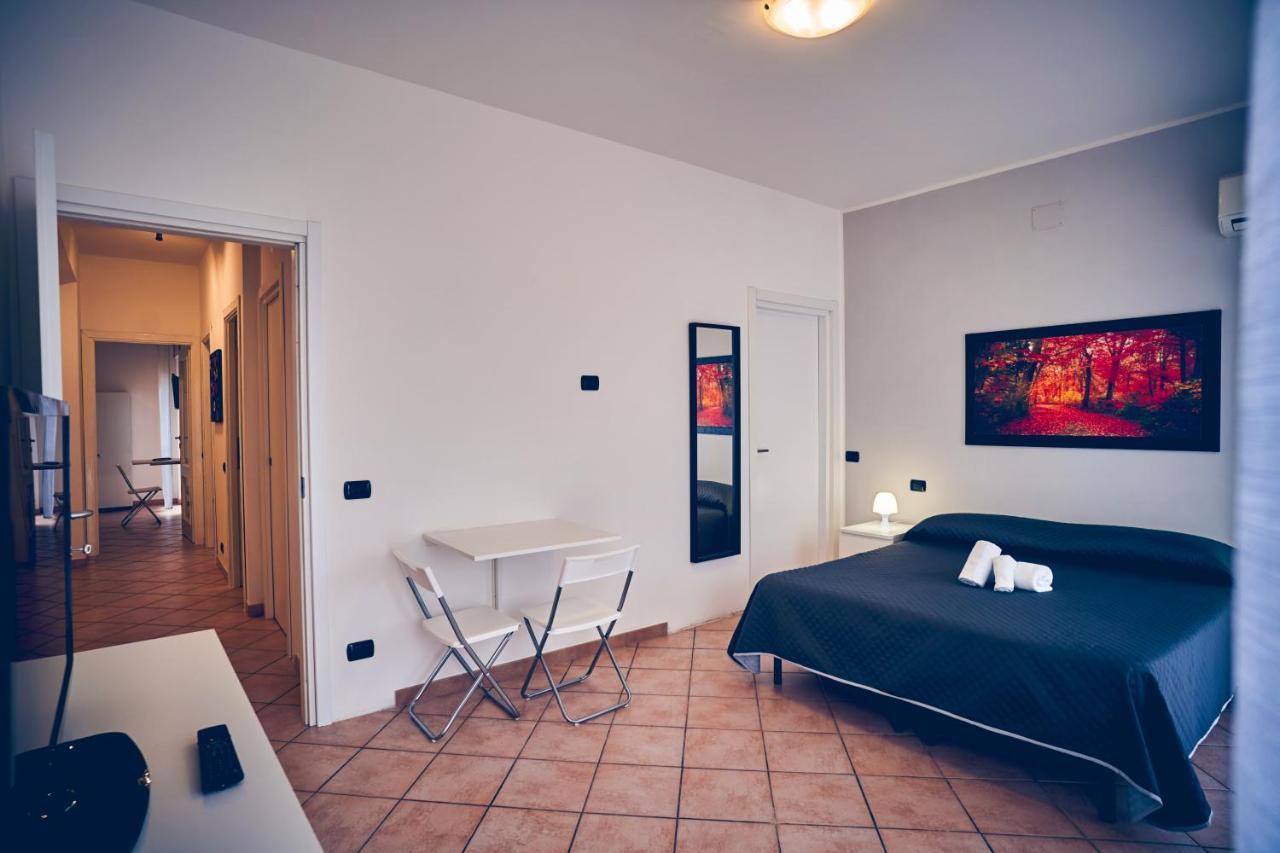 Travelershome 7Metri Guesthouse Ciampino Kültér fotó