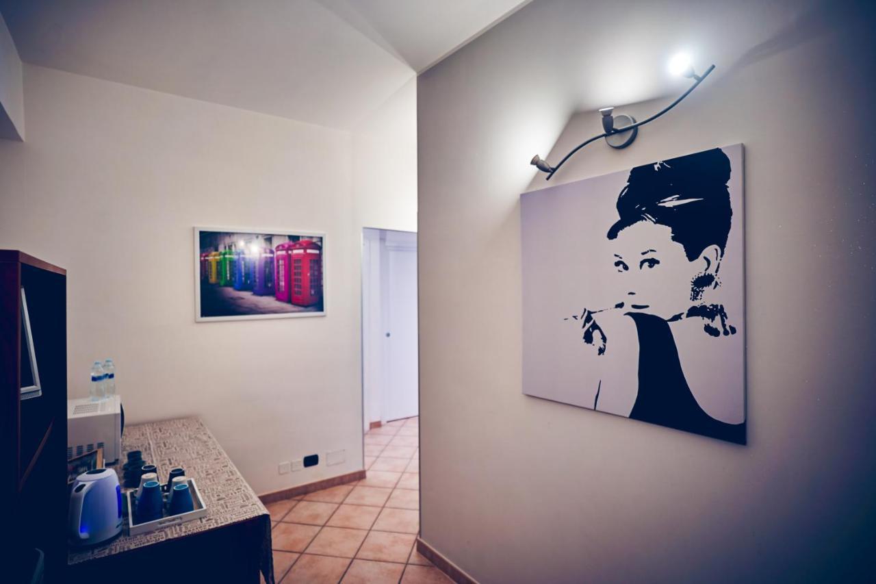 Travelershome 7Metri Guesthouse Ciampino Kültér fotó