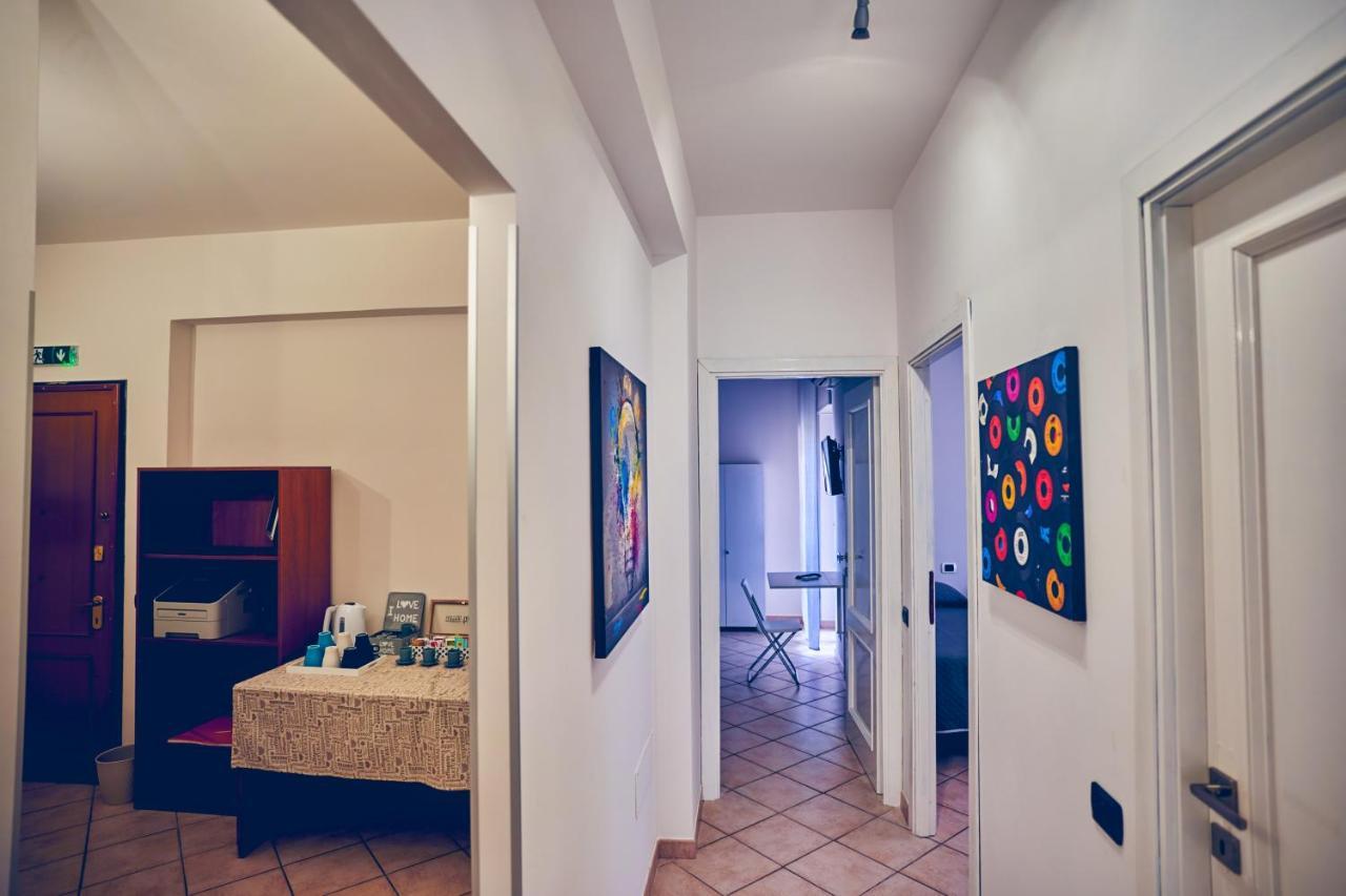 Travelershome 7Metri Guesthouse Ciampino Kültér fotó